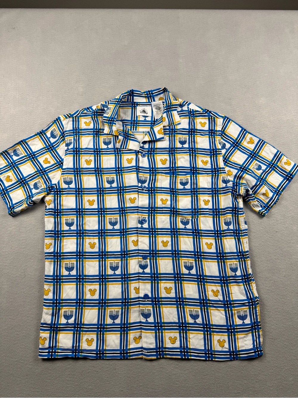 Disney Hanukkah Menorah Jewish Short Sleeve Button Up Camp Shirt Mens Medium